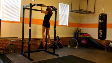 Parallel Grip Pull Ups