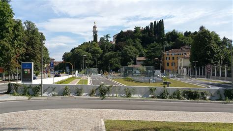 parcheggio piazza primo maggio udine