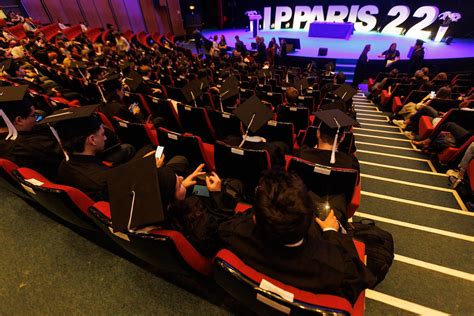 Paris Ar Graduation 2022