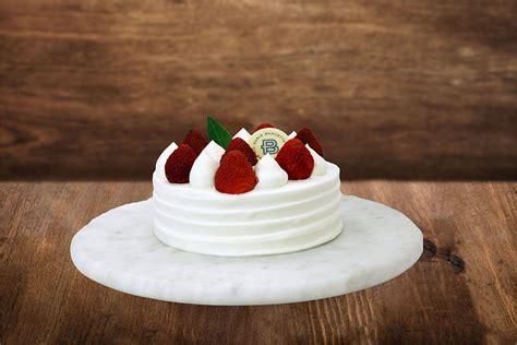 paris baguette strawberry soft cake