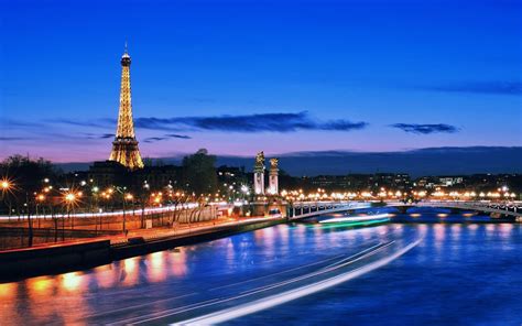 paris by night