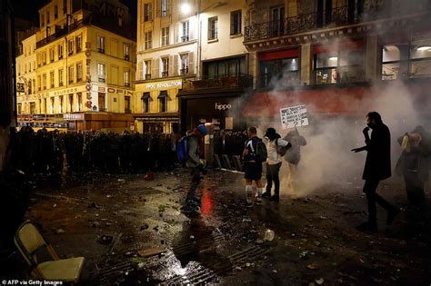 paris france riots update