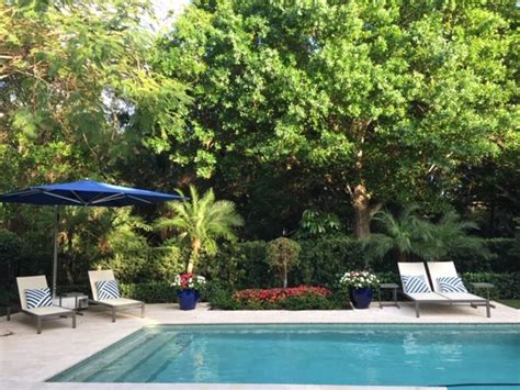 paris guttmans vacation