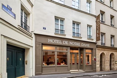 paris hotel near notre dame