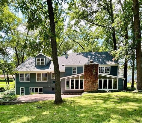 Paris Il Real Estate