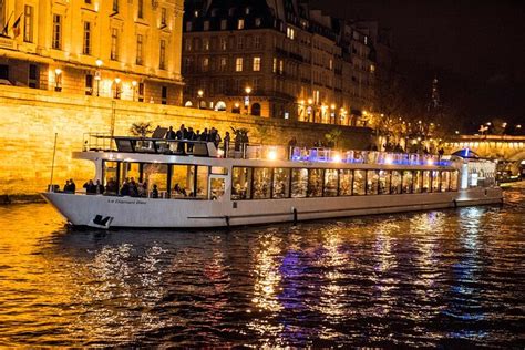 paris riverboat dinner cruise