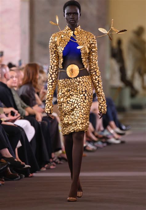 paris spring fashion week 2024 dates