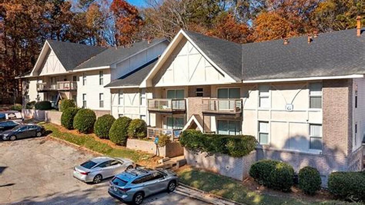to Park Valley Apartments in the Heart of Decatur,