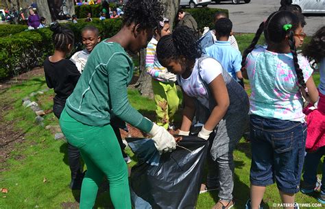 park clean up earth day