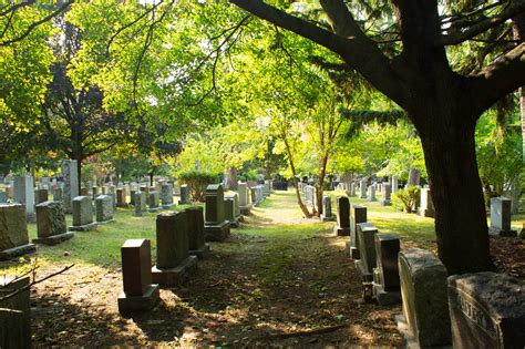 park lawn cemetery toronto