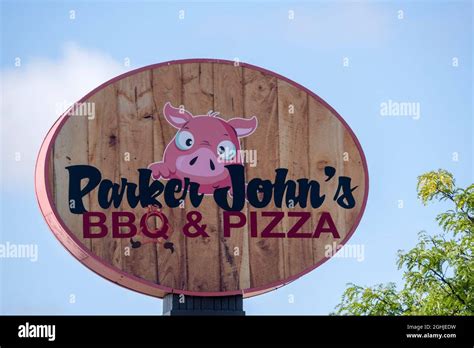 parker john bbq and pizza