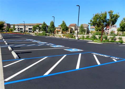 Fast Dry Road Marking Paint Parking Lot Striping Paint
