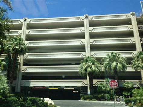 parking at the mgm grand las vegas