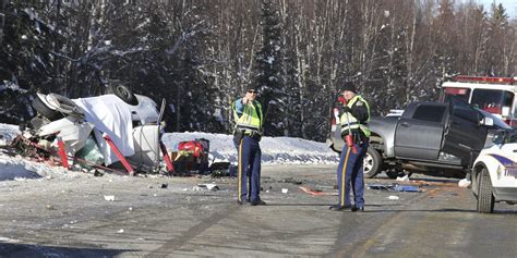 parks highway alaska accident today