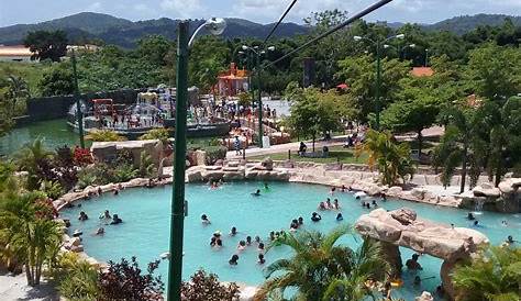 15 parques acuáticos que puedes disfrutar en Puerto Rico