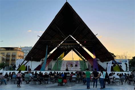 Discover the Enchanted World of Parque de las Palapas: A Must-Visit Adventure