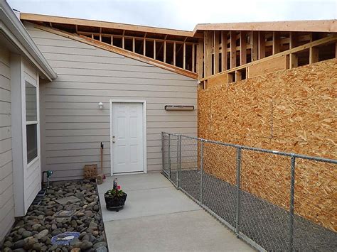 Particle Board Under Siding