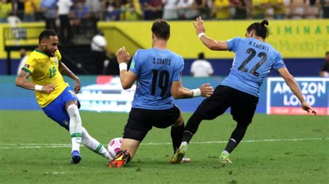 partido de uruguay y brasil en vivo