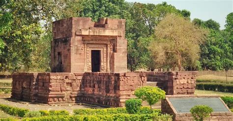 Awasome Parvati Temple Nachna Kuthara New