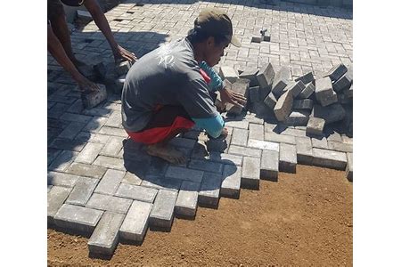 Cara Pasang Paving: Petunjuk Praktis untuk Membangun Jalan Paving di Indonesia
