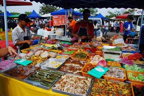 Things to see in Kota Bharu (Malaysia) including the Pasar Besar