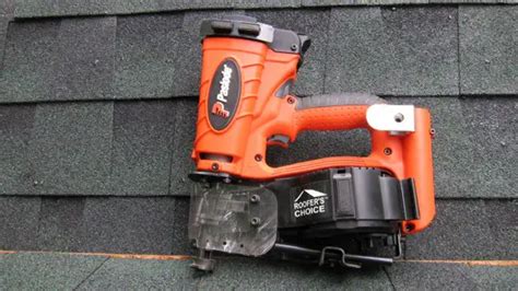 Paslode Cordless Roofing Nailer CR175C with Paslode Backpack with