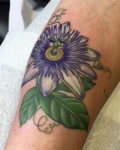 +21 Passion Flower Tattoo Designs References