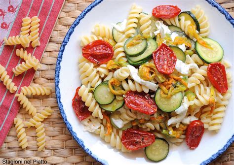 pasta fredda zucchine e pomodorini