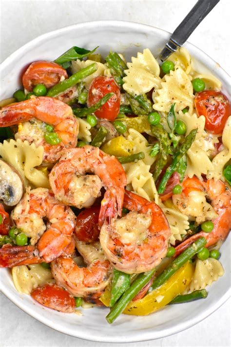 Pasta Primavera With Shrimp And Zucchini