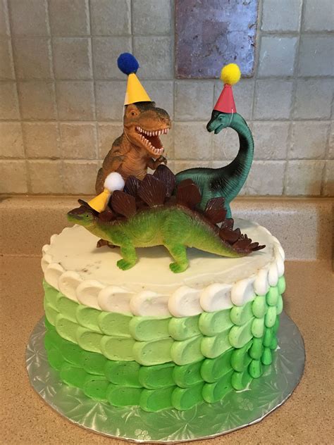 Pastel Dinosaurios by Las Rivas Cake, Girl cake, Desserts