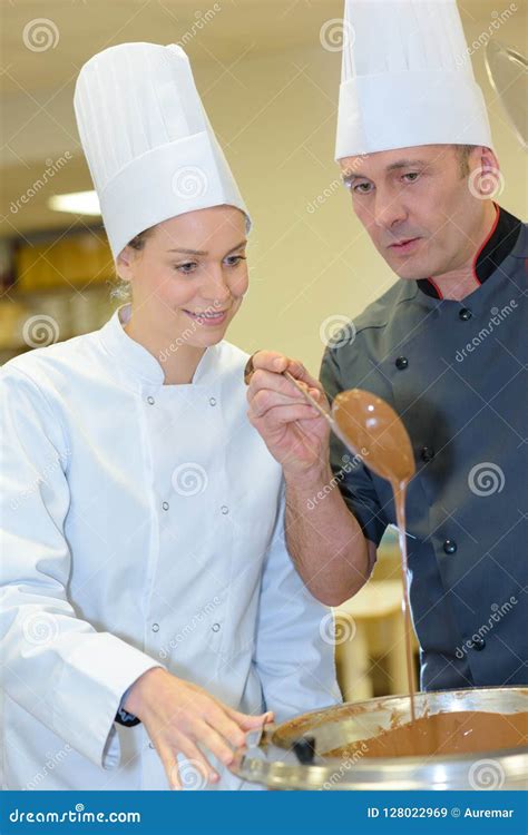 Pastry Chef Assistant