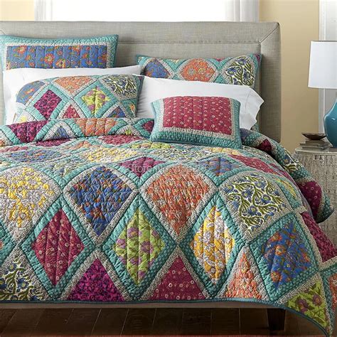 Patchwork Bedspreads And Quilts