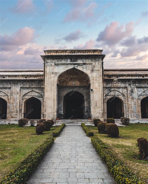 Pathat Penn University Insights