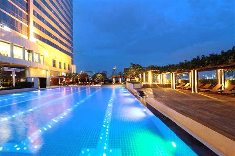 pathumwan princess hotel bangkok pool