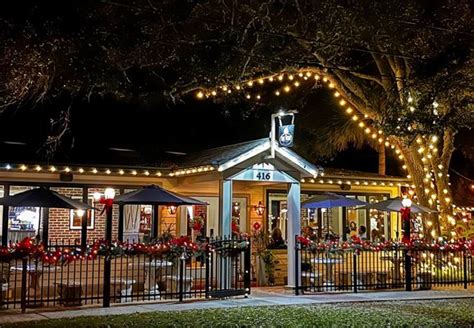 UPDATED 2021 Coastal Cottage w/ Patio, Steps to Ocean & Dining