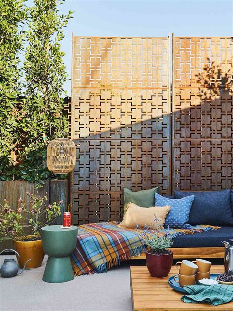 Affordable Patio Privacy Screens That Are Easy To Make