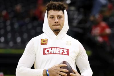 patrick mahomes contract(00)