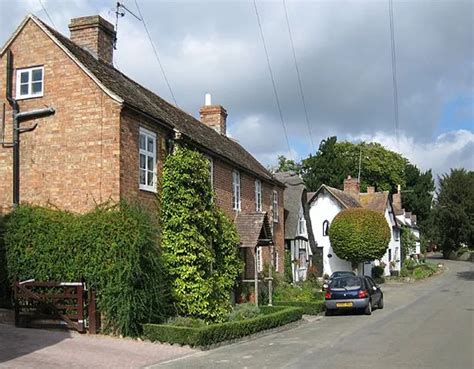 paul o'grady farm aldington kent