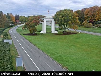 peace arch border crossing wait time