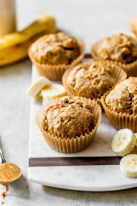 Peanut Butter Banana Muffins {Banana Muffins filled with Peanut Butter}