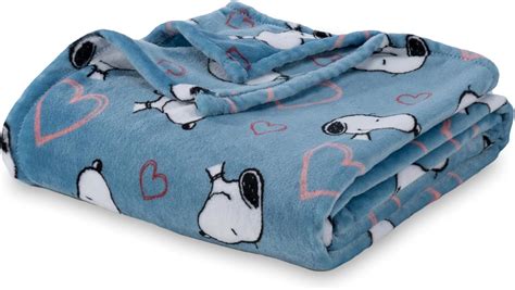 Peanuts Character Blue Blanket