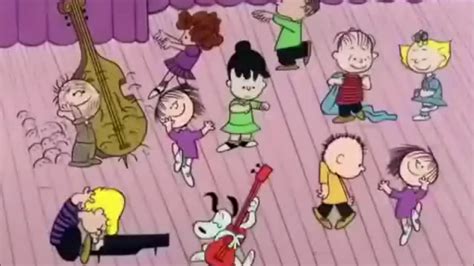 Peanuts Dance Moves