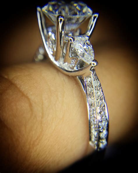 pear shaped gemstone engagement rings