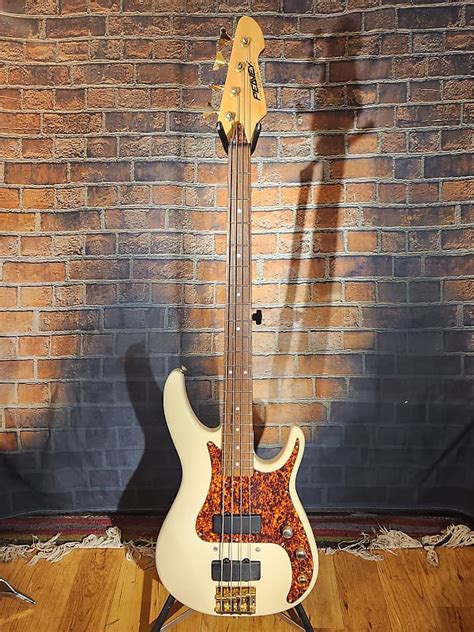 Peavey USA Made 1994 Axcelerator F Electric Guitar with Reverb