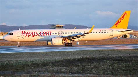 pegasus airlines fleet details and history
