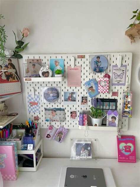 Pegboard Kpop