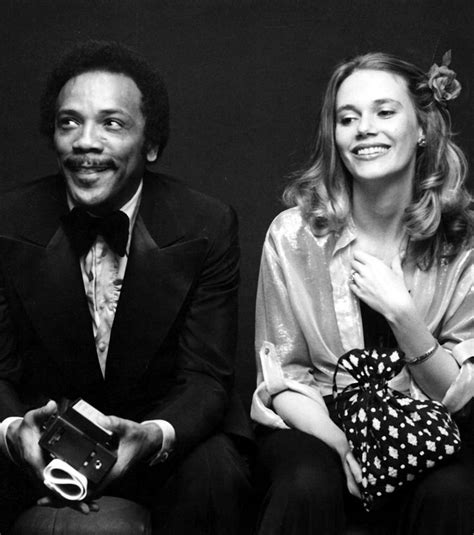 peggy lipton husband