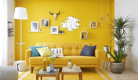 Un mur jaune mat Décoration salon jaune, Peinture
