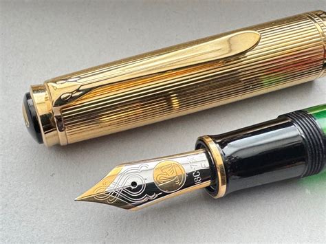 Pelikan M1050