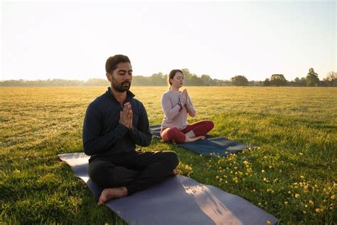 Peluang Emas Jadi Pemandu Rohani & Meditasi: Panduan Karier & Profesi Menjanjikan